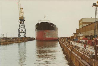 Ship leaving the building dock