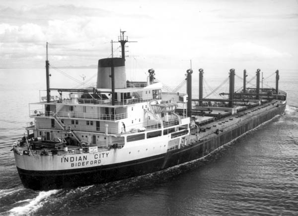Stern view whilst at sea