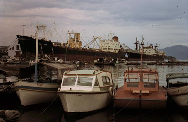 Ship alongside loading