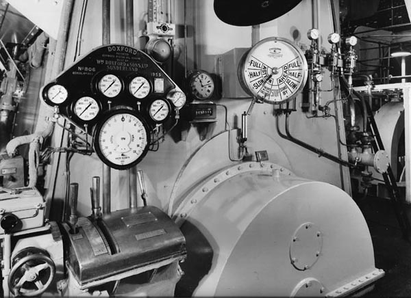 Main engine control centre