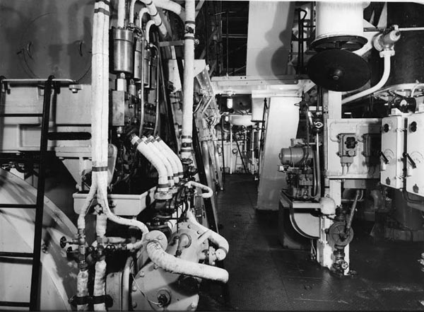 Main engine fuel pums