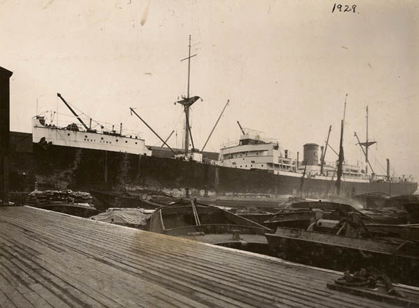 West Lynn in London docks.
